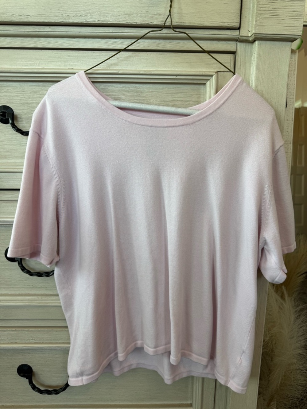 Women's Pale Pink Short Sleeve Crewneck Tee